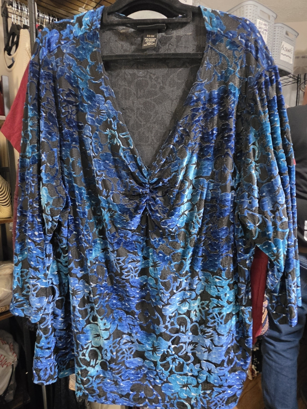 LANE BRYANT Black and Blue V-Neck Twist Tunic